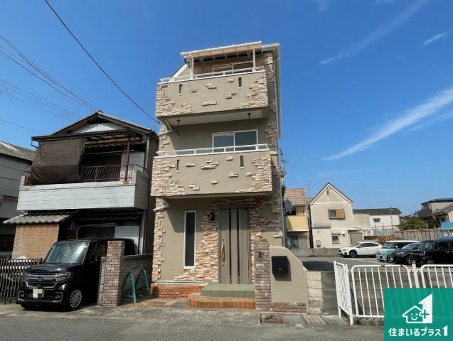 尼崎市南武庫之荘　中古一戸建ての外観|お客様に長く安心して住んでいだだける事にこだわった家づくり！住んでからのアフターサービスにもしっかりと取り組んでいます！