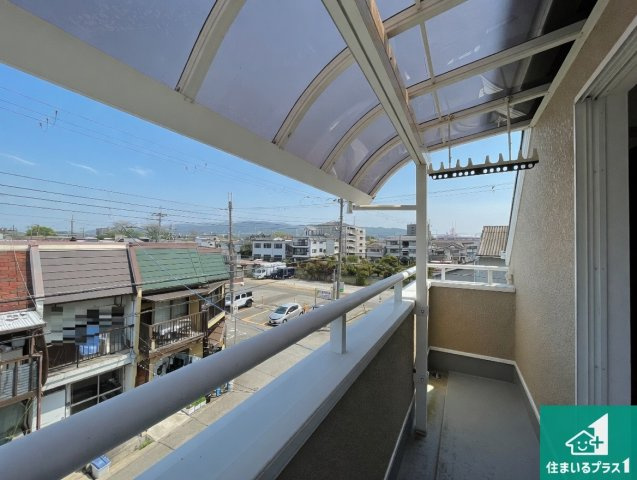 尼崎市南武庫之荘　中古一戸建てのバルコニー|日当たりのよいバルコニー！お部屋が開放的に！