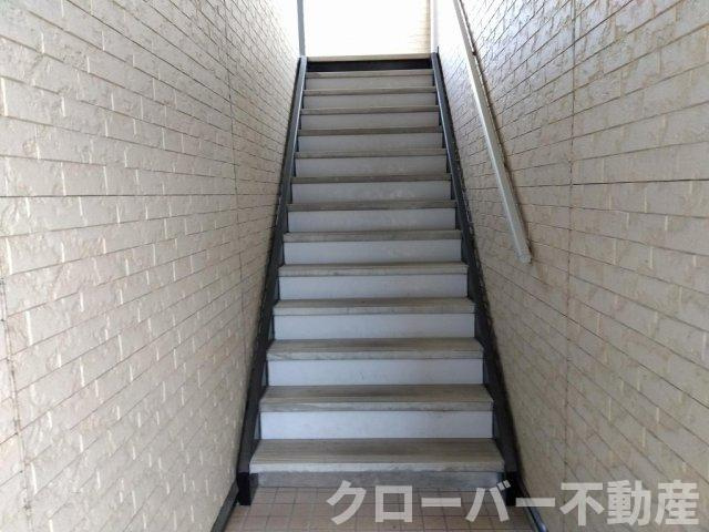 レオパレスソレーユⅡのロビー