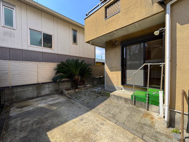 【駐車場】 | 〇●秦野市平沢 中古戸建●〇 | 駐車場＆お庭スペース
