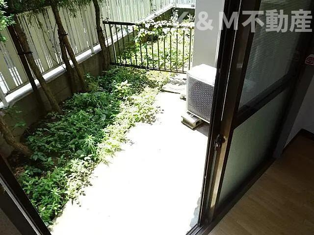 セントラルパレスの庭|お庭の付いた物件です