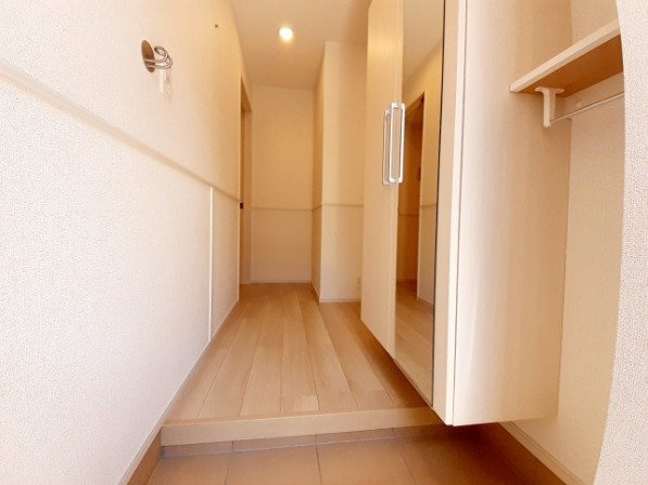 オークランド　シャルマンＡの玄関|きれいな玄関です
