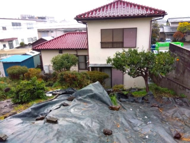 売土地　富士市今泉４丁目の外観|南側の土地が一段低くなっています。日当たり良好です。
