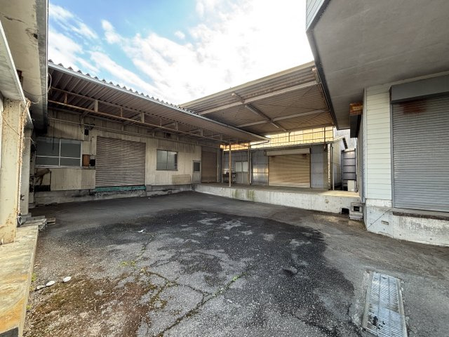富士市原田売工場の外観