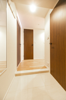 【玄関】 | パークアクシス虎ノ門 | ※写真は同タイプ住戸です。