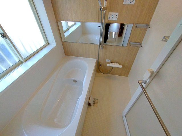 相模原市中央区東淵野辺三丁目戸建③の浴室
