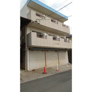犬山市字小洞のアパートの外観