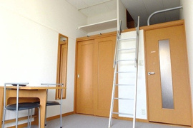 使い勝手のいい寝室です