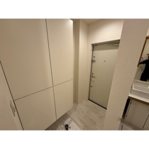 毎日通る玄関はこちらです