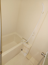 コンパクトで使いやすいお風呂です