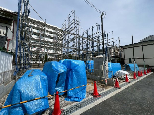 コルニーチェ南茨木の駐車場