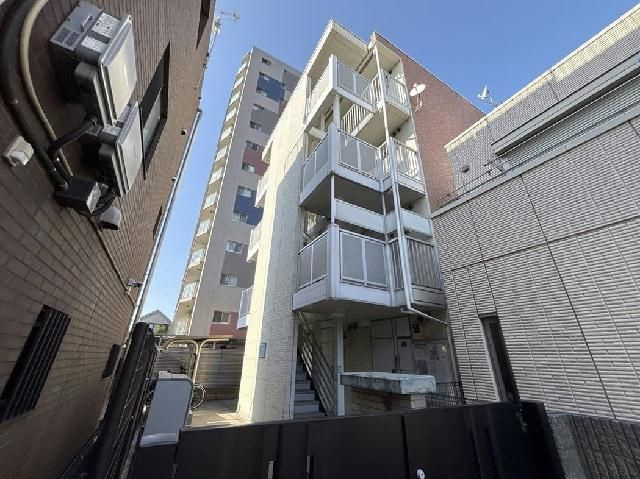 レオパレス伸光の外観