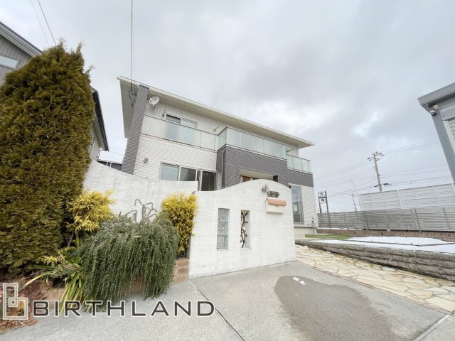 堤二丁目　ガレージ付き中古戸建ての外観