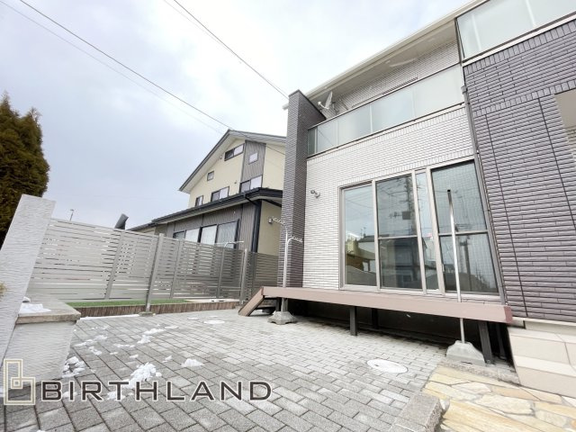 堤二丁目　ガレージ付き中古戸建ての外観