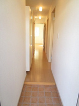 毎日通る玄関はこちらです