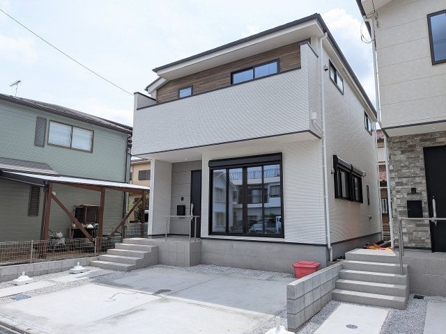 八王子市　東浅川町　新築一戸建て　８期の外観|～高尾駅徒歩19分　並列2台駐車可　省エネ性能認定、住環境の整った新築一戸建て～