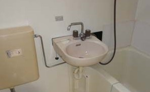 相模原市南区上鶴間本町６丁目のアパートの洗面所