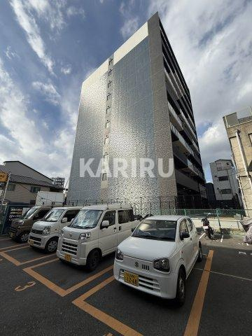 プレサンス天王寺ヴィヴァンの駐車場