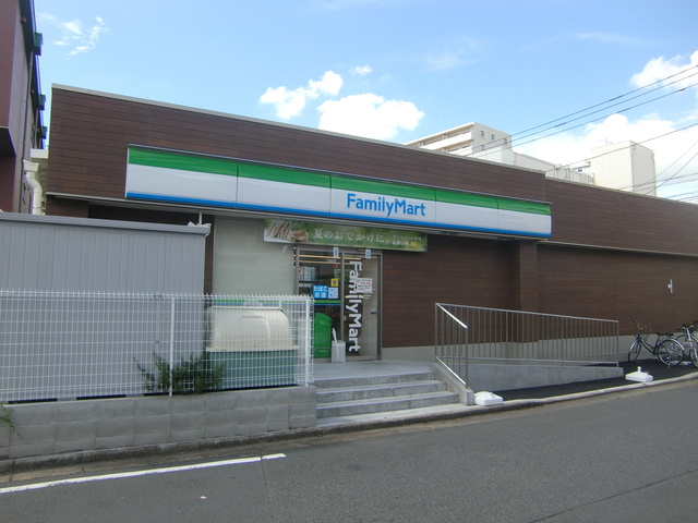 加藤コーポラスのその他|ファミリーマート三郷駅南店