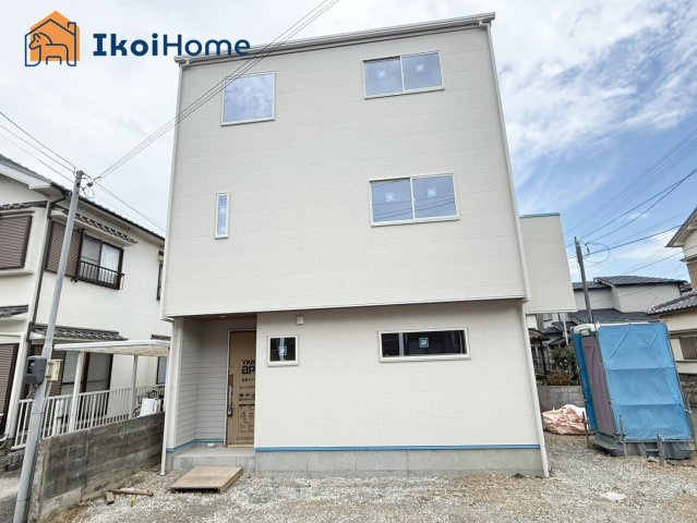 明石市二見町福里　新築戸建の前面道路含む現地写真|●年中無休：当日予約可●角地で南西側、北西側ともに約4ｍです！交通量は少なく安心です！