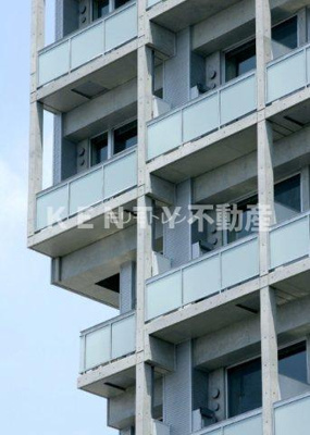 【バルコニー】 | カスタリア中延 | 外からの目が気にならないバルコニーで洗濯物が干せます