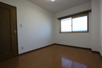 【洋室】 | 上杉五番館