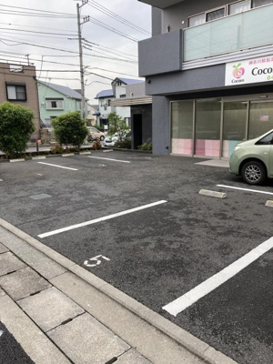 【駐車場】 | クアドリフォリエブルー