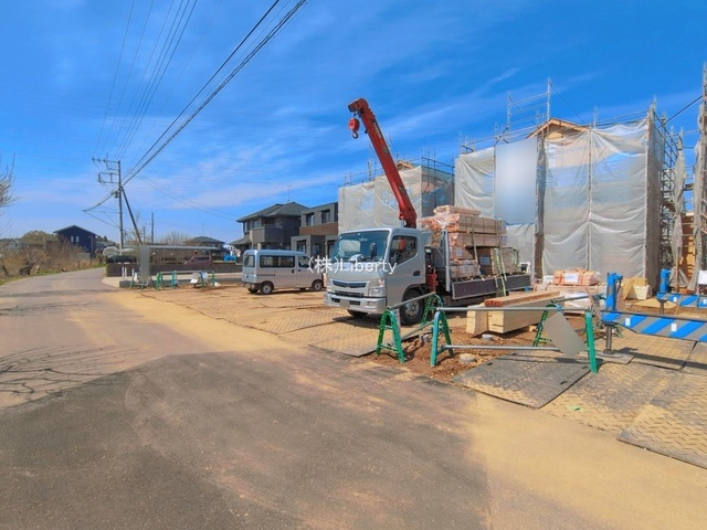 土浦市神立町　新築戸建　B号棟の前面道路含む現地写真