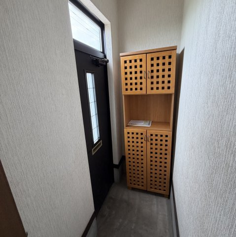 梅田ハイツの玄関|収納もある玄関です