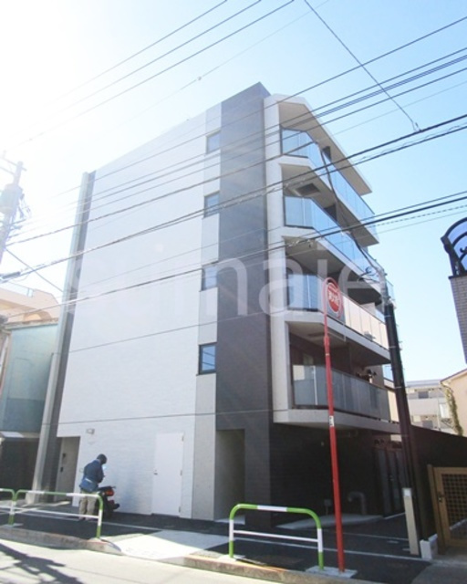 ルネサンスコート王子