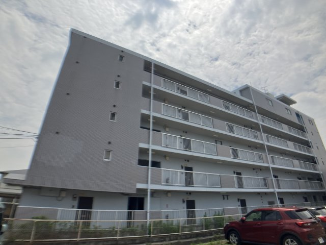 新日半田住吉ビルの外観パース
