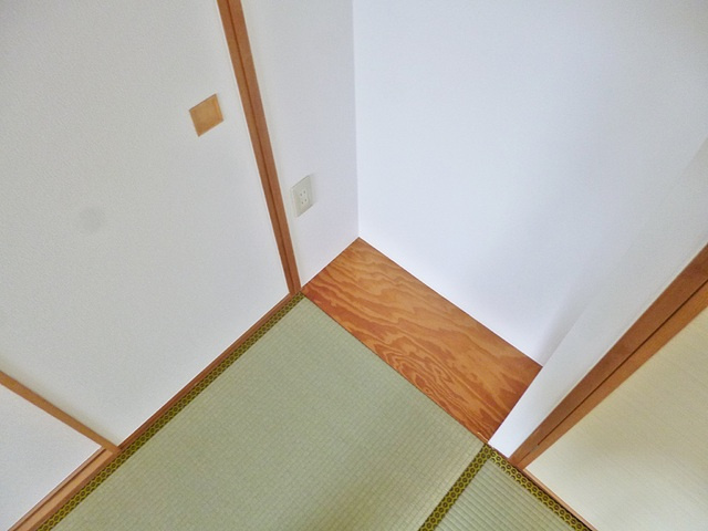 グランカーサ新小岩の内装|和室にかわいい板の間あります♪