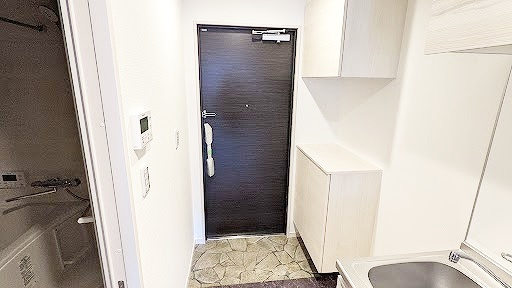 レジーナ逆瀬川の玄関