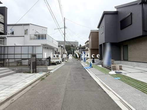【仲介手数料０円】相模原市中央区上溝4丁目　新築一戸建て　全2棟の前面道路含む現地写真|【仲介手数料０円】相模原市中央区上溝4丁目　新築一戸建て　全2棟