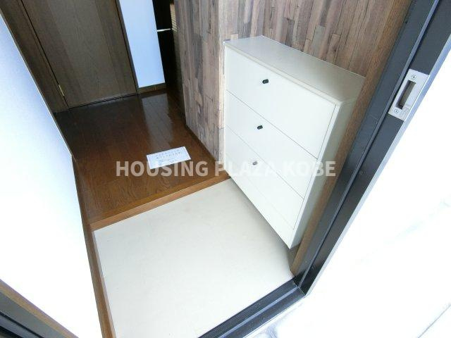 カルム須磨の玄関