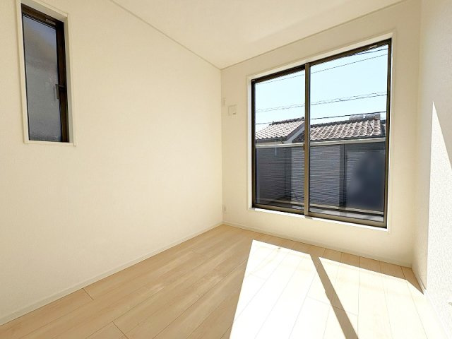 【子供部屋】 | 新座市片山2丁目　新築一戸建住宅　全1棟　（保谷店） | 2階3.7帖/お好みのインテリアで安らぐ癒し空間が生まれます。