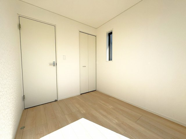 【子供部屋】 | 新座市片山2丁目　新築一戸建住宅　全1棟　（保谷店） | 2階3.7帖/お好みのインテリアで安らぐ癒し空間が生まれます。