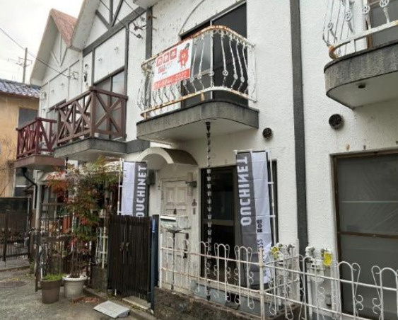 枚方公園駅6分！枚方市中古テラスの外観