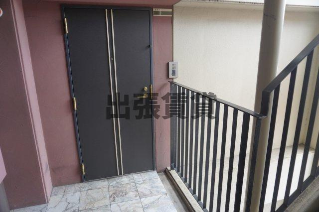 仲介手数料0！！リバーフロントレジデンスの玄関