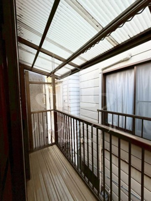 【バルコニー】 | 東尾久5丁目戸建 | お洗濯にも便利なバルコニー付き