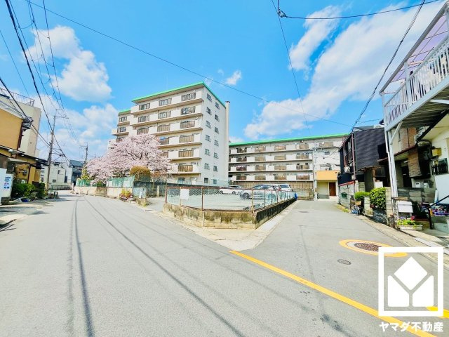 向陽セントラルハイツの外観