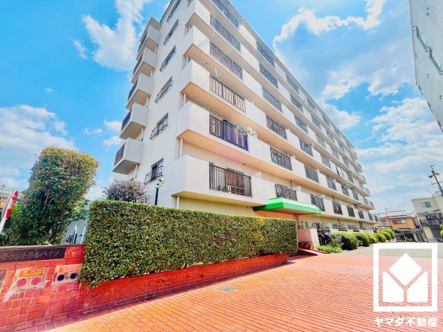 向陽セントラルハイツの外観