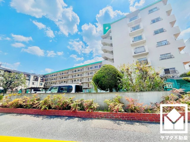 向陽セントラルハイツの外観