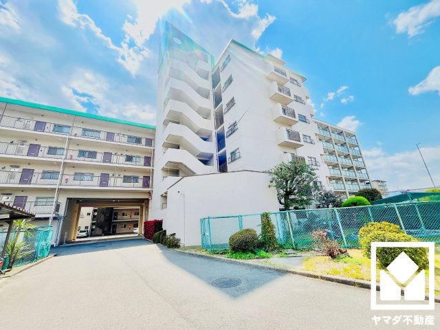 向陽セントラルハイツの外観