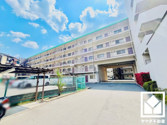 向陽セントラルハイツの外観