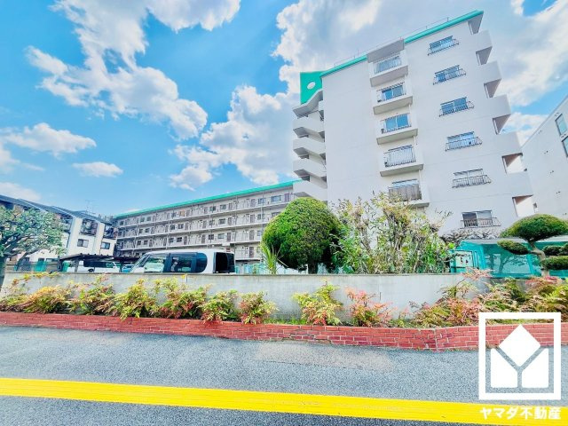 向陽セントラルハイツの外観