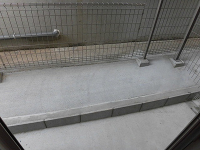 【バルコニー】 | エヌエムスワサントトワ | 小さな庭スペースがあります