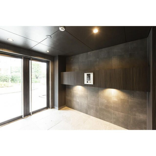 ＬＩＢＲ　ＧＲＡＮＴ世田谷等々力のエントランス|■モニタ付インターホン■24時間ゴミ出し可能