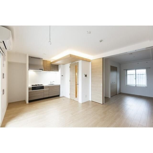 ＬＩＢＲ　ＧＲＡＮＴ世田谷等々力の居間・リビング|【LDK】■エアコン■24時間換気システム■ハンガーレール