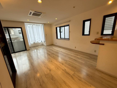 【居間・リビング】 | 西宮市　甲陽園本庄町　中古戸建